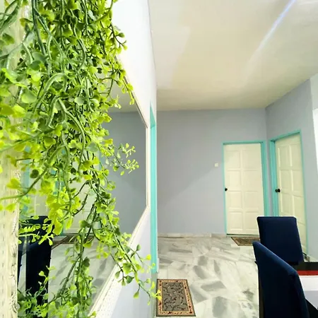 Izdisa Muslim Homestay For Muslim Groundfloor Pool View Port Dickson Exterior photo