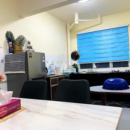 Izdisa Muslim Homestay For Muslim Groundfloor Pool View Port Dickson Exterior photo